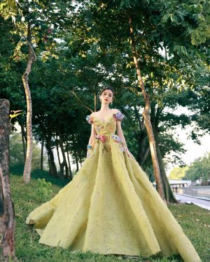 AngelaBaby Instagram - #eliesaab @eliesaabworld