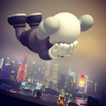 AngelaBaby Instagram - @KAWS @AcuteArt_ #KAWS #AcuteArt #KAWSxAcute #EXPANDEDHOLIDAY 降落上海🇨🇳