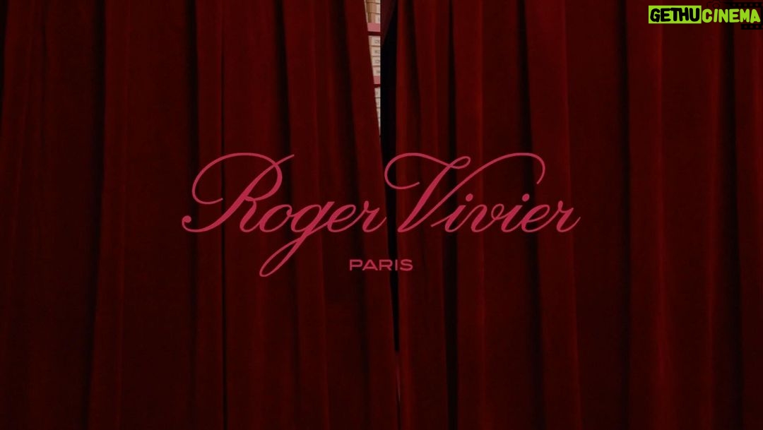 AngelaBaby Instagram - Dive into the heart of a visionary dream #LaMaisonVivier #PFW @rogervivier @gherardofelloni