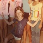 Angela Kinsey Instagram – A lil’ extra in group photos since the 80’s. #tbt (Thx to my friend, Kerensa, for texting this picture to me!) 😂