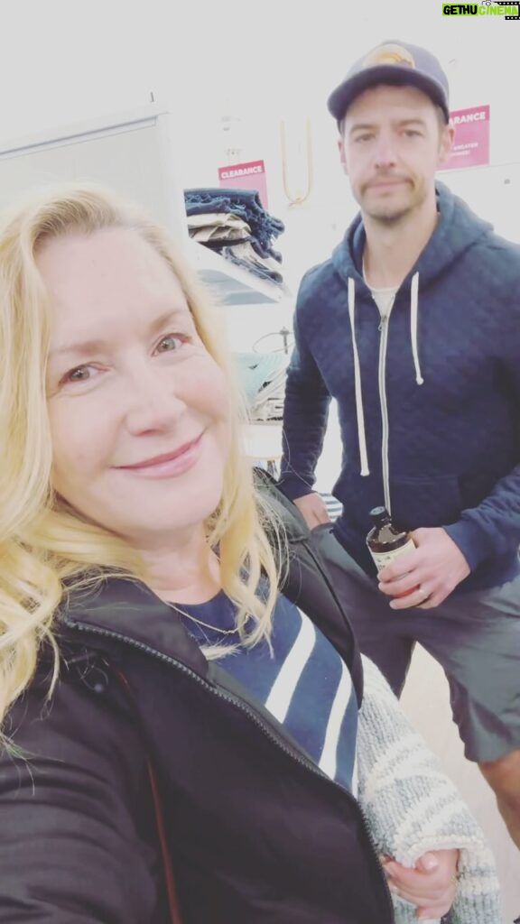 Angela Kinsey Instagram - Happy Valentines babe. Thanks for going doormat shopping with me. You are my favorite! ❤ @joshuasnyder