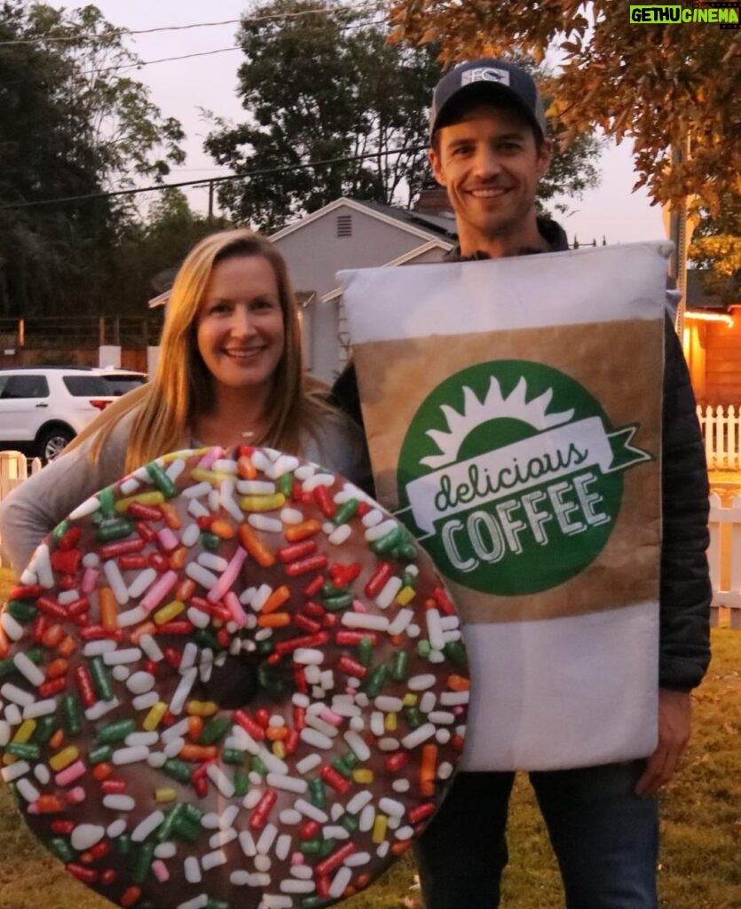 Angela Kinsey Instagram - How many years can you be donuts and coffee for Halloween? The answer is… 7 years and still going! Also, second to last picture… why am I holding a lint roller?❤🎃🍩☕