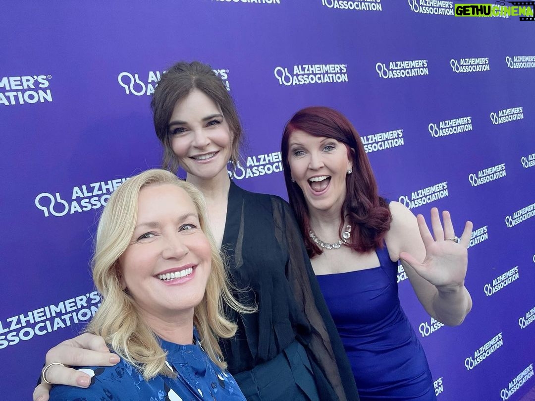 Angela Kinsey Instagram - Weekend! 1- Great night for a great cause with great friends! 2- Date night with Josh to see our friend’s band! 3- James Pond (thx for your name suggestions, I loved them all!) 4- Hot-tub time machine. 5- When you ask your husband to fix your shoe.