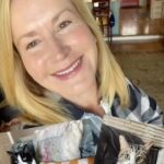 Angela Kinsey Instagram – #Ad Meet my cats, Oreo & Snickers! They are sassy, chatty and both picky eaters. Thankfully, our friends at @bluebuffalo have created a perfect solution for us! Their BLUE Tastefuls line for cats has a wide variety of healthy and delicious food specially crafted to entice even the most finicky felines (Snickers, I’m looking at you) while delivering high-quality nutrition through natural ingredients. And as a cat parent, I’m always looking for ways to keep my cats happy and healthy! BLUE Tastefuls is now available in both dry and wet food options. The wet food is available in cans and convenient, single serve twin-packs called Tastefuls Singles. Click the link in my bio to learn more about Blue Buffalo, the nation’s leading natural pet food company! And if you want to see some sass, watch my reel to the end. 😼 @BlueBuffalo #BlueBuffaloPartner #bluebuffalo