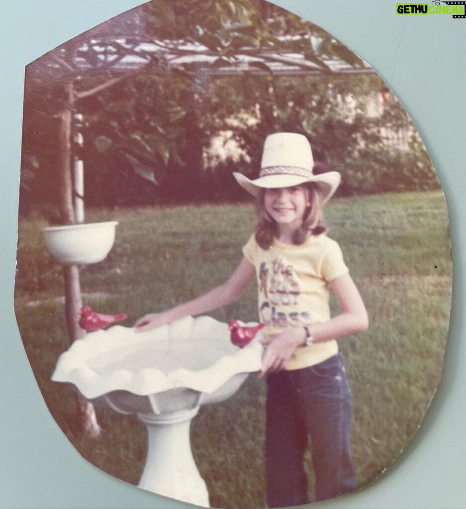 Angela Kinsey Instagram - Thanks to my sister, Janet, who finds the most random photos of us from our childhood. Apparently my love of birds and bird accessories goes way back. Also I wish I still had that hat! 😂