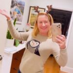 Angela Kinsey Instagram - Officially on vacay dance!❤️🎄