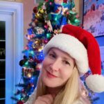 Angela Kinsey Instagram - Everyone is asleep so it’s time to be Santa’s helper! And I’m curious for you all to weigh in on a heated family debate… do you open your stockings before or after your gifts?? Comment below! And Merry Christmas Eve! ❤️🎄