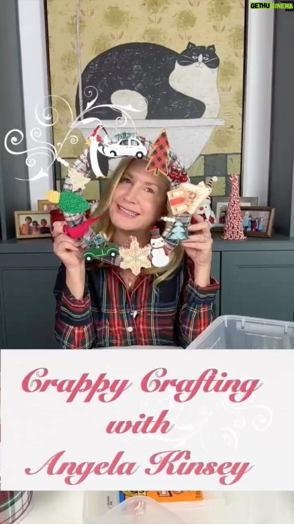 Angela Kinsey Instagram - Crappy Crafting Part 2! It’s time to decorate that wreath. Again no skill set required, pajamas a must, festive beverage welcomed and messing up and talking to yourself is definitely okay. And big thanks to my hubs for helping me edit this. I talked so much we had to make a part 1 and 2! 😂❤️🎄 #crappycrafting