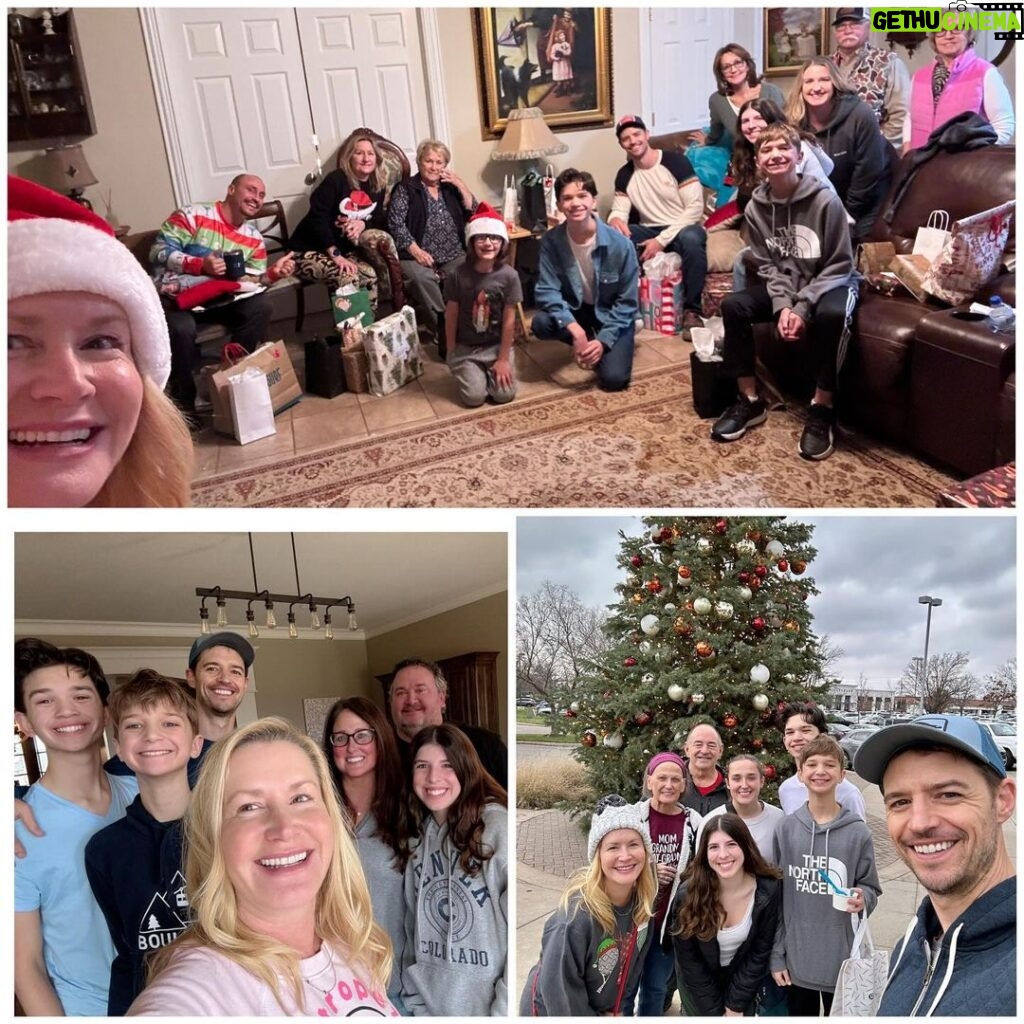 Angela Kinsey Instagram - Family Holiday Road Trip! Texas to Oklahoma to Kansas! It was so wonderful to have this time with family. Wishing you all a very Merry Christmas and safe travels. ❤🎄