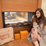 Angela Krislinzki Instagram - Hello March 🍫