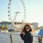 Angela Krislinzki Instagram - Sunkissed 🥰 London Eye, London