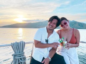 Angelica Panganiban Instagram - Madalas man kita namimiss dahil hindi na tayo nagkikita ng kasing dalas noon. Masayang masaya ako dahil kahit ganun man, kapag nagkikita tayo, parang kahapon lang tayo nagsama. Tipong hindi tayo nakaka order ng pagkain dahil hindi tayo natatapos sa kwentuhan. Pero higit sa saya ko tungkol sa friendship natin, masayang masaya ako sa happiness na meron kayo ni liv ngayon. Sa nabuo ninyong pamilya, sa mga anak niyo. Bonus pa ang success ng career mo as a concert director 🎥 congratulations sa lahat pets! Happy happy birthday 🎈 isa kang blessing sa buhay ko. Mahal kita 🫶

PS 🔊 on tayo para marinig ang malamig na boses ni jamprats 🫠
