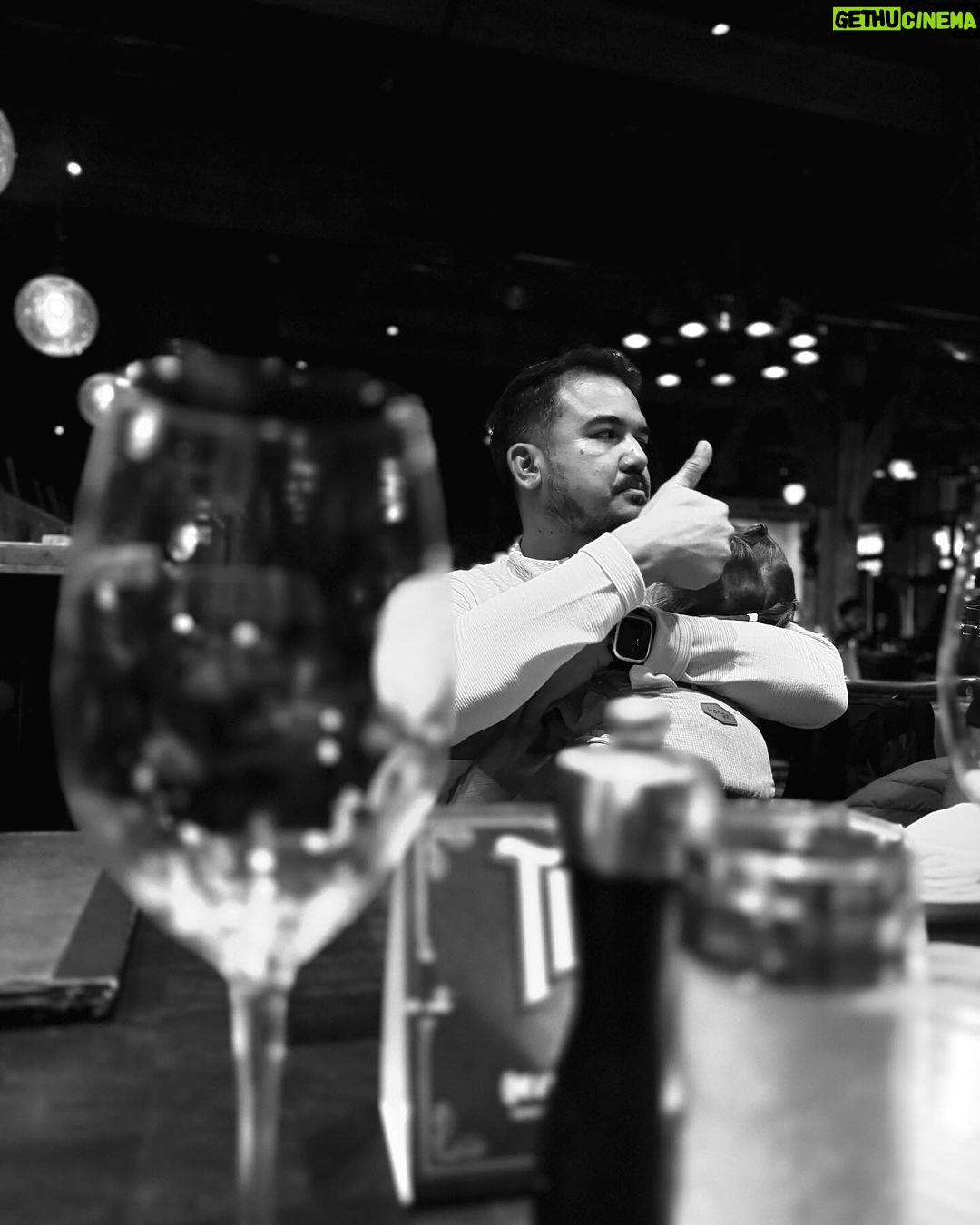 Angelica Panganiban Instagram - The dad series Dada, thank you for everything that you do. Thank you for carrying the heavier load. I appreciate you. I love you. @gregg_homan Special s/o to @apa112 for capturing my husbands coolness 😎 Los Angeles, California