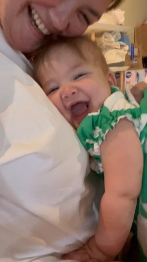 Angelica Panganiban Instagram - Artista ba anak ko? π€£π€£π€£ huling huli sa camera na nagiinarte ka lang bata π haaaay! Salamat sa handog mong ligaya! π₯°