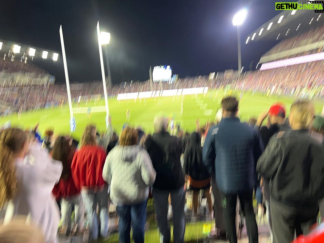 Angelica Panganiban Instagram - 🏉 a game of footy in newcastle 💟 Newcastle, New South Wales