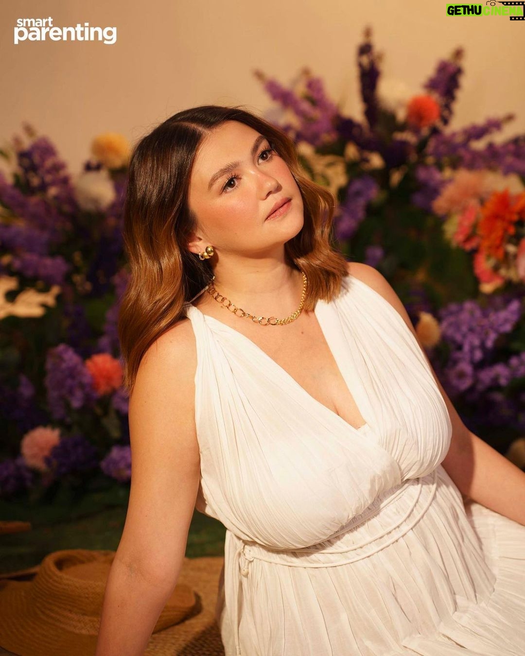 Angelica Panganiban Instagram - Self-care for #AngelicaPanganiban means spending time with herself—may it be to work out, do yoga or pilates, have her nails done, or get a massage. These little things remind her that she may be a mom, but she's never losing sight of who she was before Bean came along. Read Angelica's cover story when you click our #linkinbio. #SmartParentingXAngelicaPanganiban