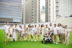 Angelica Panganiban Instagram - Presenting, the ninongs & ninangs of bean 🌟 #BEANyag

📸: @niceprintphoto