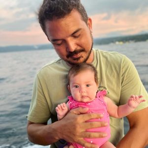 Angelica Panganiban Instagram - Our lil captain enjoying her first sunset on yapak 🚤