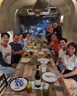 Angelica Panganiban Instagram - Alam ko may nagawa at ginagawa akong mabuti kaya naging ganito ako kapalad pagdating sa mga kaibigan ko. Salamat at sinamahan ninyo ko sa pinakamasayang siyam na buwan ng buhay ko 🫶
