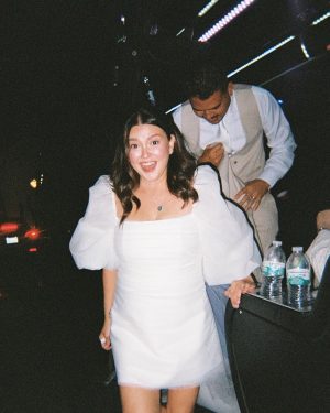 Angelica Panganiban Instagram - Kodak snaps from our wedding reception 🍔🥤🍟

#123123