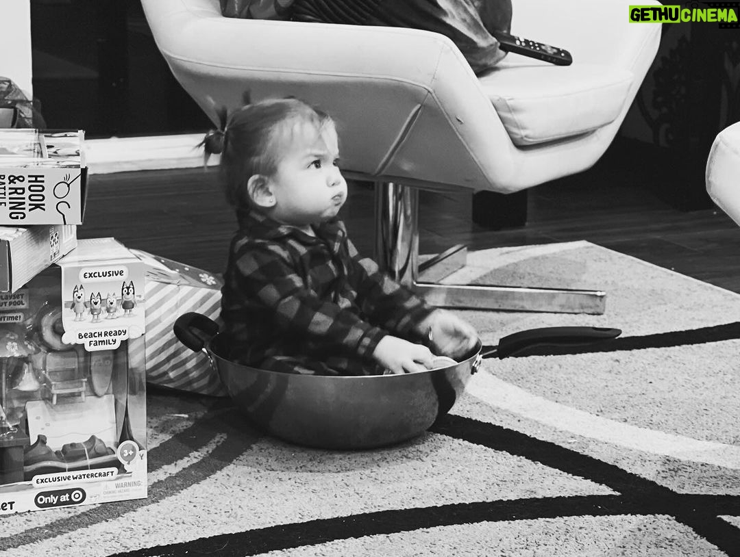 Angelica Panganiban Instagram - It has BEAN the happiest weeks of our lives 🖤🤍🖤 Los Angeles, California