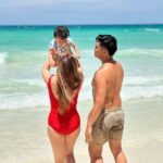 Angeline Quinto Instagram - Beach days with my boys 🏖❤️ First time naming mag-Boracay as a family at sobrang nag-enjoy kami at ang Bulilit namin👶🏻😍 @babysylvio Boracay Island, Philippines