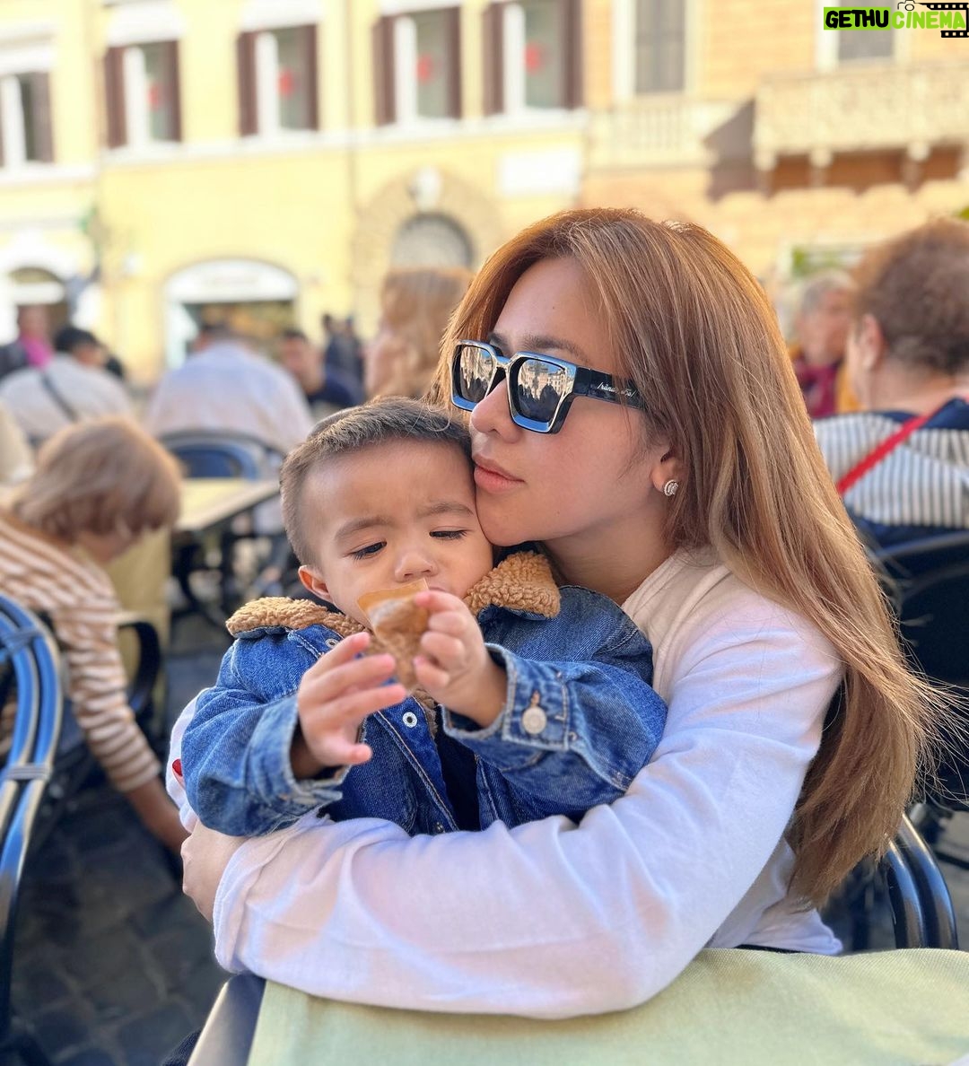 Angeline Quinto Instagram - Rampaaaaaa🫶🏻🤩 Spanish Steps