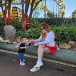 Angeline Quinto Instagram - Just a small town girl, living in a Disney World🫶🏻 🤩 Disneyland California