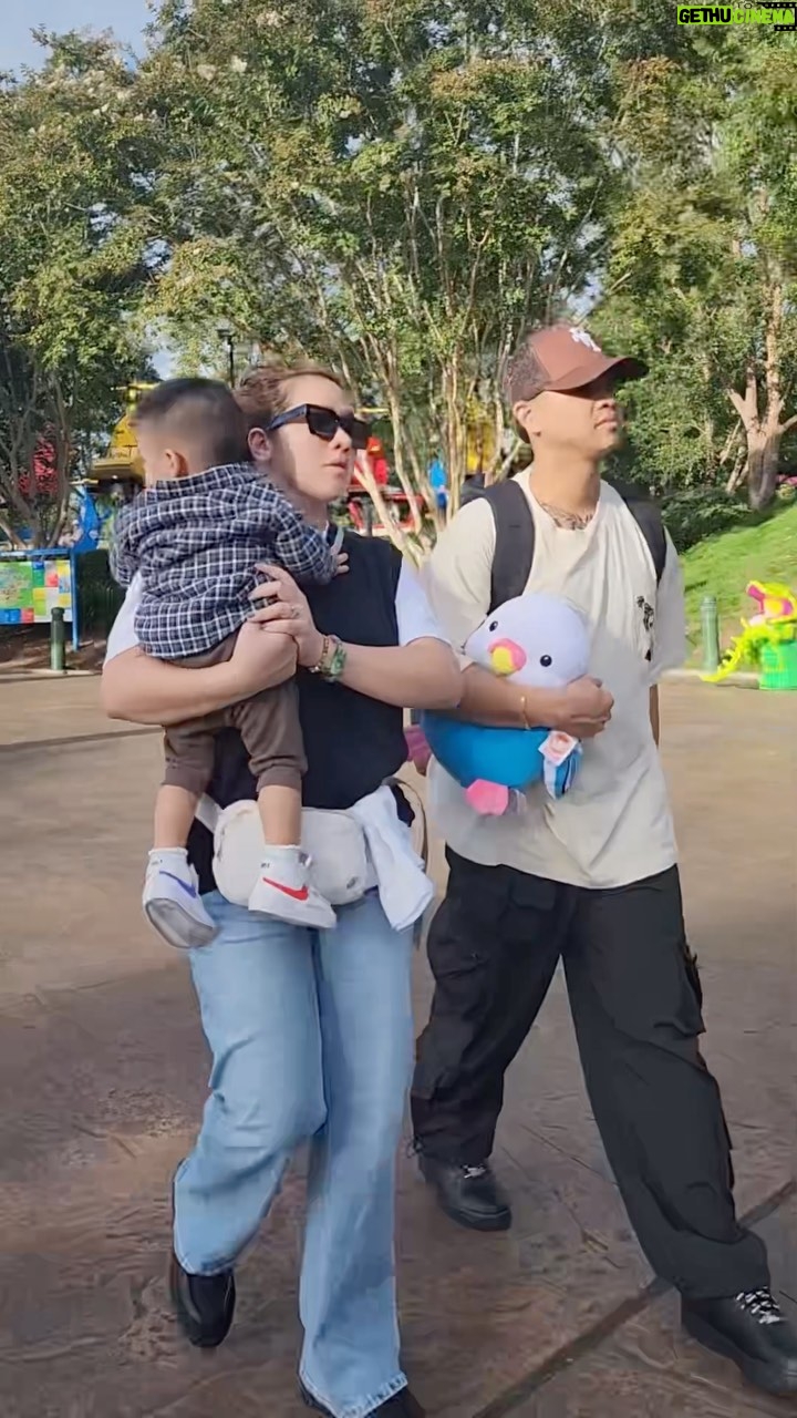 Angeline Quinto Instagram - First legoland adventure🫶🏻👨👩👦 Legoland California