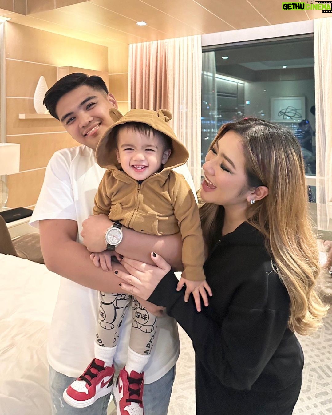 Angeline Quinto Instagram - A baby's smile teaches us to be happy without reason. πΆπ€ @babysylvio π Family Love