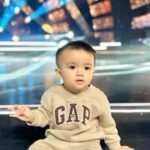 Angeline Quinto Instagram - Look who visited Mama’s work, nangungulit pa! 🥰🤩 Thank you for spreading your sunshine here with everyone @babysylvio I love you my Bulilit❤️❤️❤️ #asapnatinto