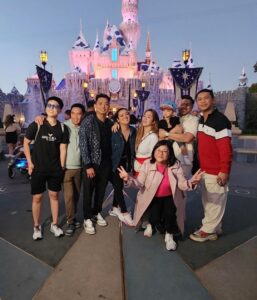 Angeline Quinto Instagram - Just a small town girl, living in a Disney World🫶🏻 🤩 Disneyland California