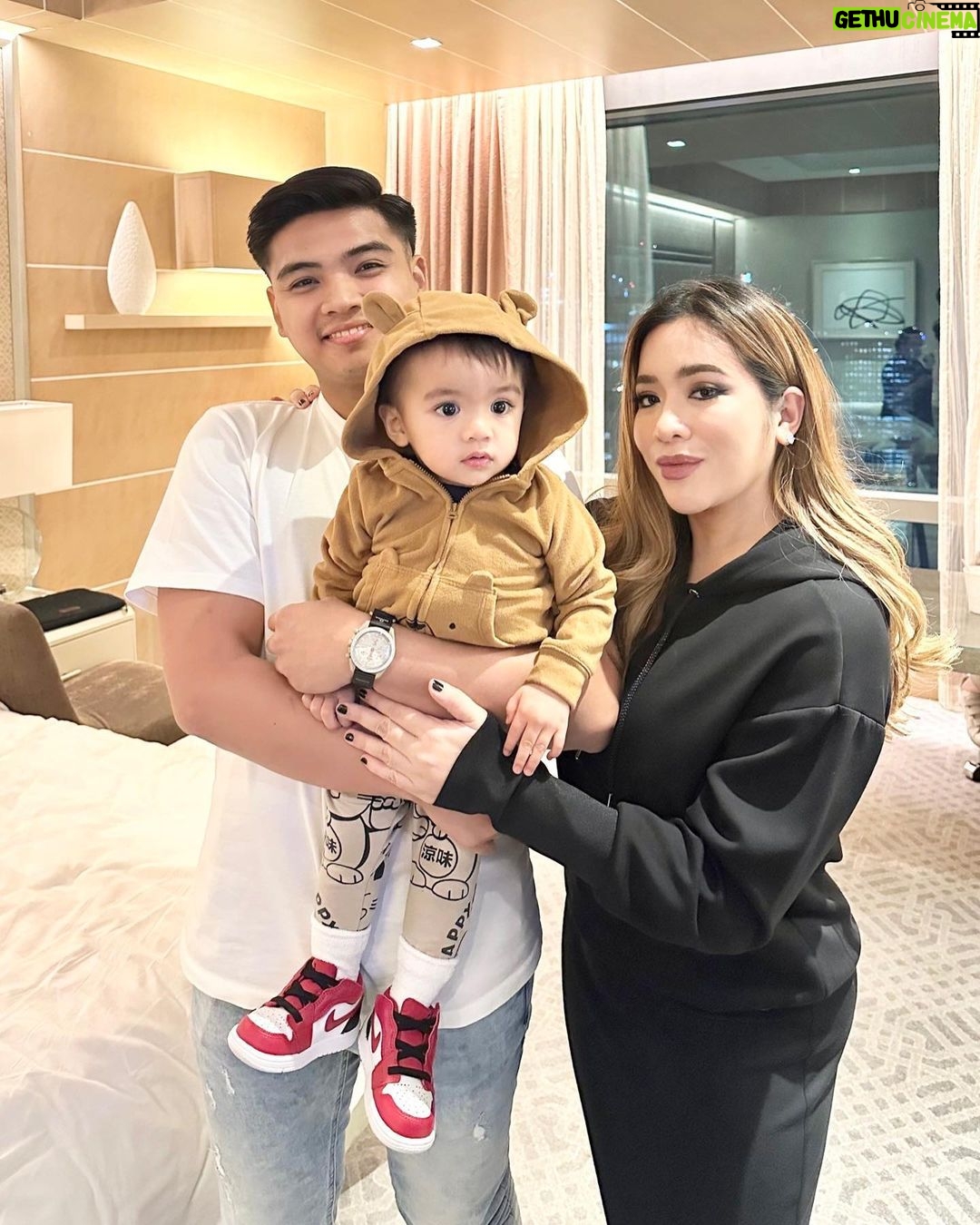 Angeline Quinto Instagram - A baby's smile teaches us to be happy without reason. πΆπ€ @babysylvio π Family Love