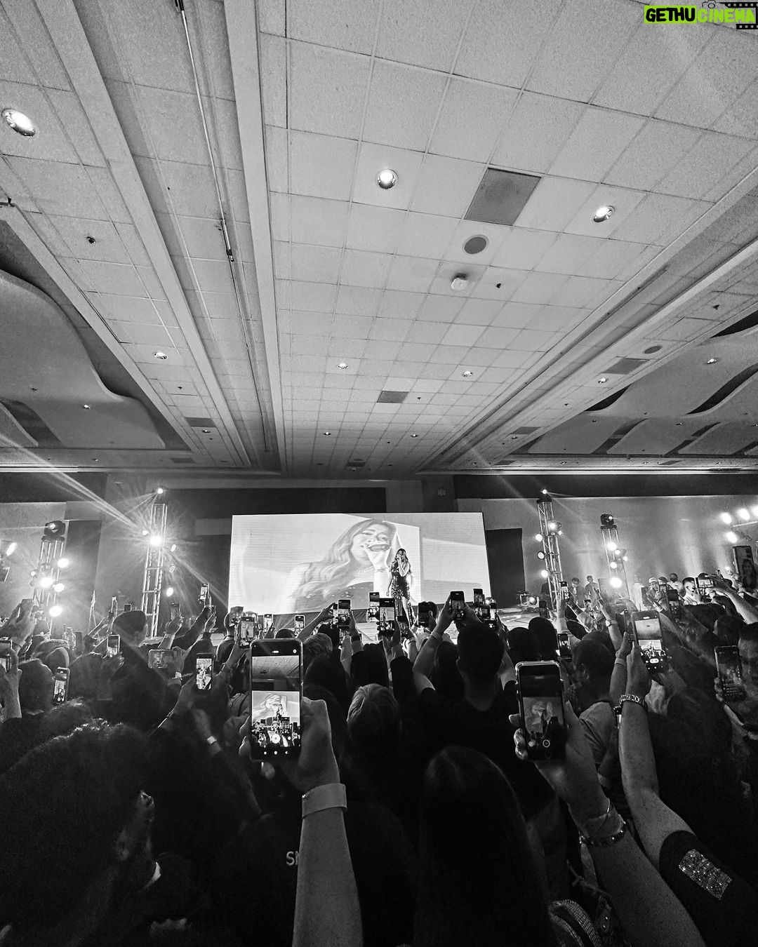 Angeline Quinto Instagram - Thank you very much, SMDC 💙 See you next time 👌💙 @theofficialsmdc