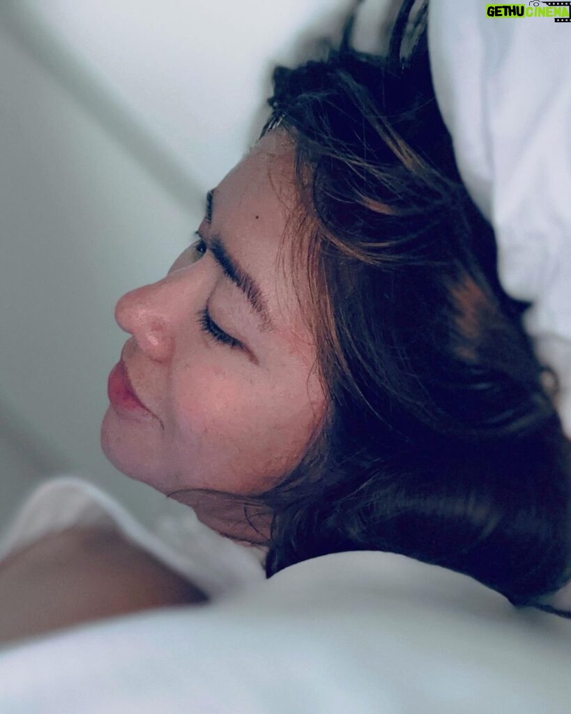 Angeline Quinto Instagram - Good night my bulilit 🫶🏻👶 😴 @babysylvio 😘