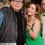 Angeline Quinto Instagram - Hindi ko alam paano mag uumpisa💔 Durog na durog ang puso ko💔 Sir Deo wala akong ibang gustong sabihin, Maraming maraming salamat po sainyo, hindi lang bilang boss ko, Ikaw ang naging pangalawang Tatay ko, sobra ang pag aalaga mu sa akin at sa pamilya ko. Ipagpapatuloy ko ang pag kanta ng mga awiting galing sa puso ko gaya ng lagi mong sinasabi sa lahat ng themesong na ipinagkatiwala mu sa akin. Mahal na mahal kita Sir Deo. Iyakap mu po ako kay Mama Bob🤍🤍 I love you very much DTE💔😭😭 -Peej @pjendrinal kasama mu kami, nandito lang kami para sayo Peej🥹🙏🙏