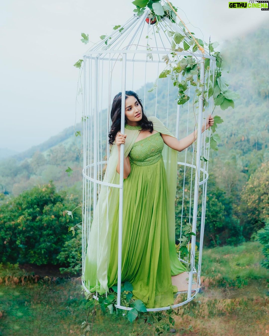 Anikha Instagram - I wanted to fly, but my heaven is inside the man-made iron road🍃 Concept and 📸 @rainbowmedia_photography Costume @yaga_designs Makeup @makeupbyanil Styling zohibzayi Technical team @aka_sh__raj @jizhhnnu @arunjith_13 Drone @shijithkoduvally