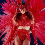 Anitta Instagram - When someone asks you about carnaval, show them this video! 🎉❤️‍🔥 who’s ready for more? // Brasil, tô contando os dias pro bloco de sábado! E vcs? 🤩🎉 Brazil