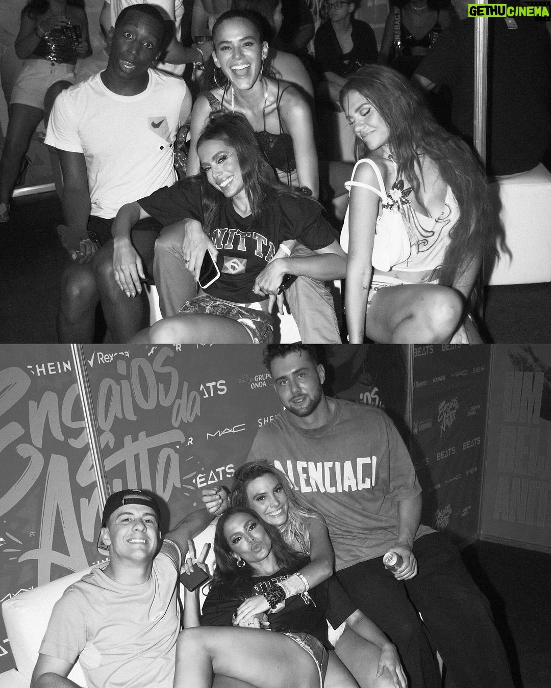 Anitta Instagram - The stage is where I feel the most at home. So it was extra extra special to have my family and friends there this weekend to make it feel even more like home. What an unforgettable weekend!!!! 🎉🫶🏻✨ Ad.: @beatsoficial *beba com moderação Rio De Janiero, Brazil