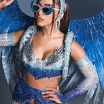 Anitta Instagram - Alô Majestade do Samba, @oficialportela 🩵 🦅 “The Majesty of Samba” is how Portela presents itself. The samba school, which celebrated its 100th anniversary in 2023, is the most successful in the Rio de Janeiro Carnival, boasting 22 winner titles. Located in the Oswaldo Cruz neighborhood, north zone of Rio de Janeiro, the association is renowned for its symbol of strength: the eagle. Additionally, the colors blue and white adorn its flag and a significant portion of its parade floats. My costume today pays tribute to the school, acknowledging all its contributions to the Carnaval. Pt nos comentários Rio de Janeiro, Rio de Janeiro
