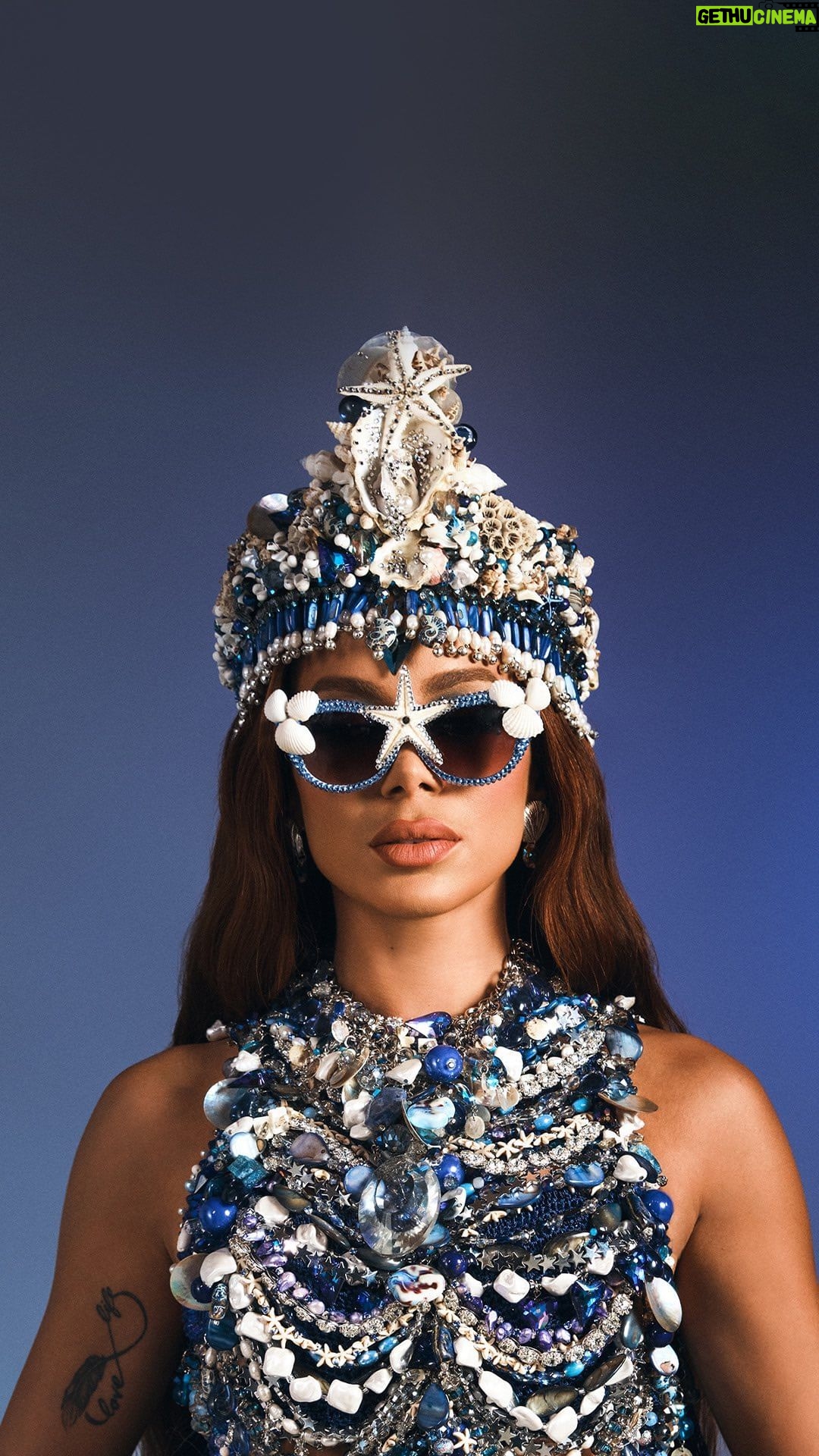 Anitta Instagram - Back to start my carnaval in Salvador, in honor to @gresutijuca! 💙 The samba school was founded in 1931, in Rio de Janeiro. In 2023, they presented a parade about the famous BaÃa de Todos os Santos in Bahia. The parade showcased the stories, legends, and daily life of the people living along the shores of the second largest bay in the world. The strong religious traditions of African origin are prevalent in the region. Iemanjá, the queen of the sea and protector of fishermen, serves as inspiration for my costume today. Pt nos comentários! Bahia de Todos os Santos