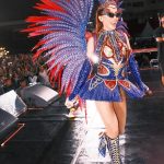 Anitta Instagram – My pre carnival tour has been insaaaane! 40 hours singing and counting… welll…. I think we’re ready for carnival! 💥 🤪 ✨ 🎉 hahaha
Curitiba, foi incrível! SP, hoje a gente fecha com chave de ouro! 💥🔥❤️🔥 Brazil