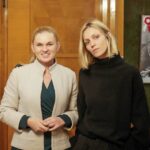 Anja Rubik Instagram - Dziękujemy za możliwość spotkania i omówienia kwestii związanych z edukacją, bezpieczeństwem i programem szkolnym. To była dla Nas ważna i bardzo obiecująca rozmowa. Zaledwie parę tygodni temu taka dyskusja z MEN byłaby nierealna. Bardzo się cieszymy, że mimo tak napiętego grafiku i zaledwie tydzień po objęciu stanowiska znalazła Pani Ministra @barbaranowacka dla Nas czas. @sexedpl