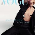 Anja Rubik Instagram - Happy 5th Birthday @vogue.polska March 2023 ✨ Marzec 2023 (PL below) The cover story is filled with pride and nostalgia. It was shot in NYC by my fashion family, true creatives, Inez van Lamsweerde and Vinoodh Matadin. It was 19 years ago that I walked into their studios hoping they would notice me and dreaming I could become a part of their vision. Filled with passion and compassion in equal doses, what these two people do together, what they make is magical. Their work epitomizes for me the best of fashion and a true representation of what it means to be showcased on the front cover of a Vogue magazine. Sesja okładkowa emanuje dumą i nostalgią. Została sfotografowana w Nowym Jorku przez moją modową rodzinę, Inez van Lamsweerde i Vinoodha Matadina. Kiedy 16 lat temu przekraczałam próg ich studia, miałam nadzieję, że mnie dostrzegą, i marzyłam, by stać się częścią ich wizji. To, co ta dwójka ludzi – przepełnionych pasją i zrozumieniem w równych pro- porcjach – razem robi, jest magią. Dla mnie ich zdjęcia ucieleśniają wszystko, co w modzie najlepsze i są doskonałym wzorem, jak powinny wyglądać okładki „Vogue’a”. photographers: @inezandvinoodh styling: @paulsinclaire make-up: @wendyrowe hair: @eugenesouleiman #vogue
