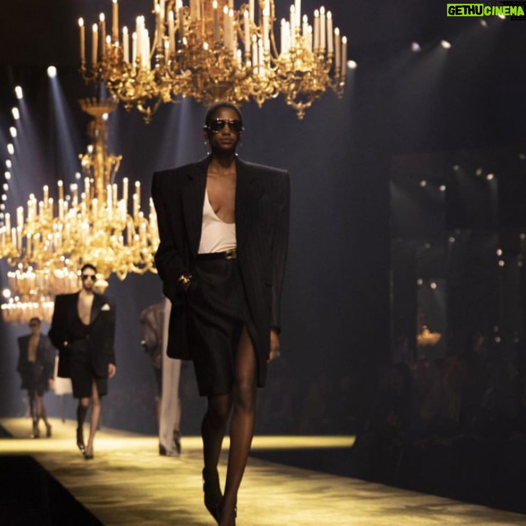 Anja Rubik Instagram - “It’s sophisticated. It’s what you need for the day and what you’d dream to be for the night” - Catherine Deneuve @ysl @anthonyvaccarello Ph. @sofiamalamute #fashionweek #parisfashionweek #fw23 #paris #chic #saintlaurent #ysl