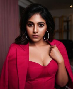 Anjali Instagram - In a world full of trends, I want to remain a classic ❤️ Styling @manogna_gollapudi Outfit @poojakankariyaofficial Earrings @the_jewel_gallery Asst @the_k_style_ Photographer @screamstudiosbyharsha #anjali50 #red #blazer #suit #classic vs