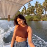 Anjali Arora Instagram - Amazing property by @orupools in goa😍❤️ #anjaliarora #goa #speedboat