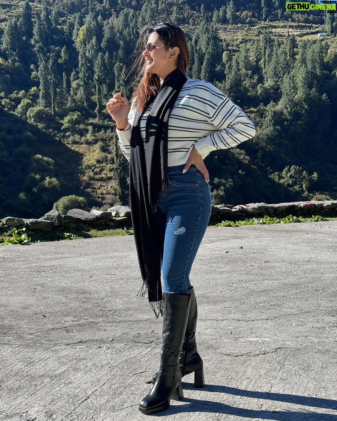 Anjali Arora Instagram - 🥀 #anjaliarora #travel #mountains