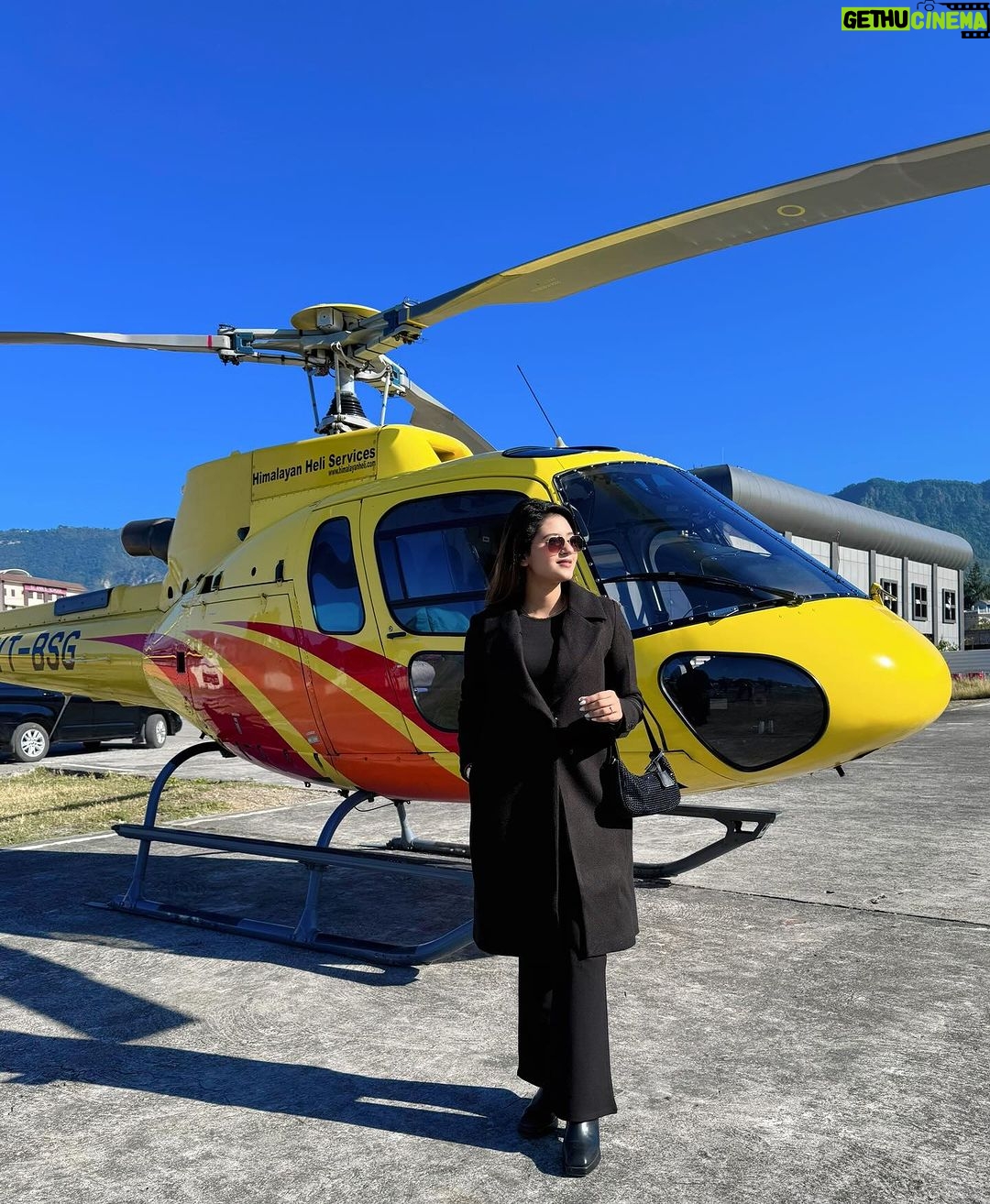 Anjali Arora Instagram - Take off to 1st DHAM YAMUNOTRI🙏🏻❤️ #anjaliarora #yamnotridham #chardhamyatra #yatra #hindu Yamunotri Dham