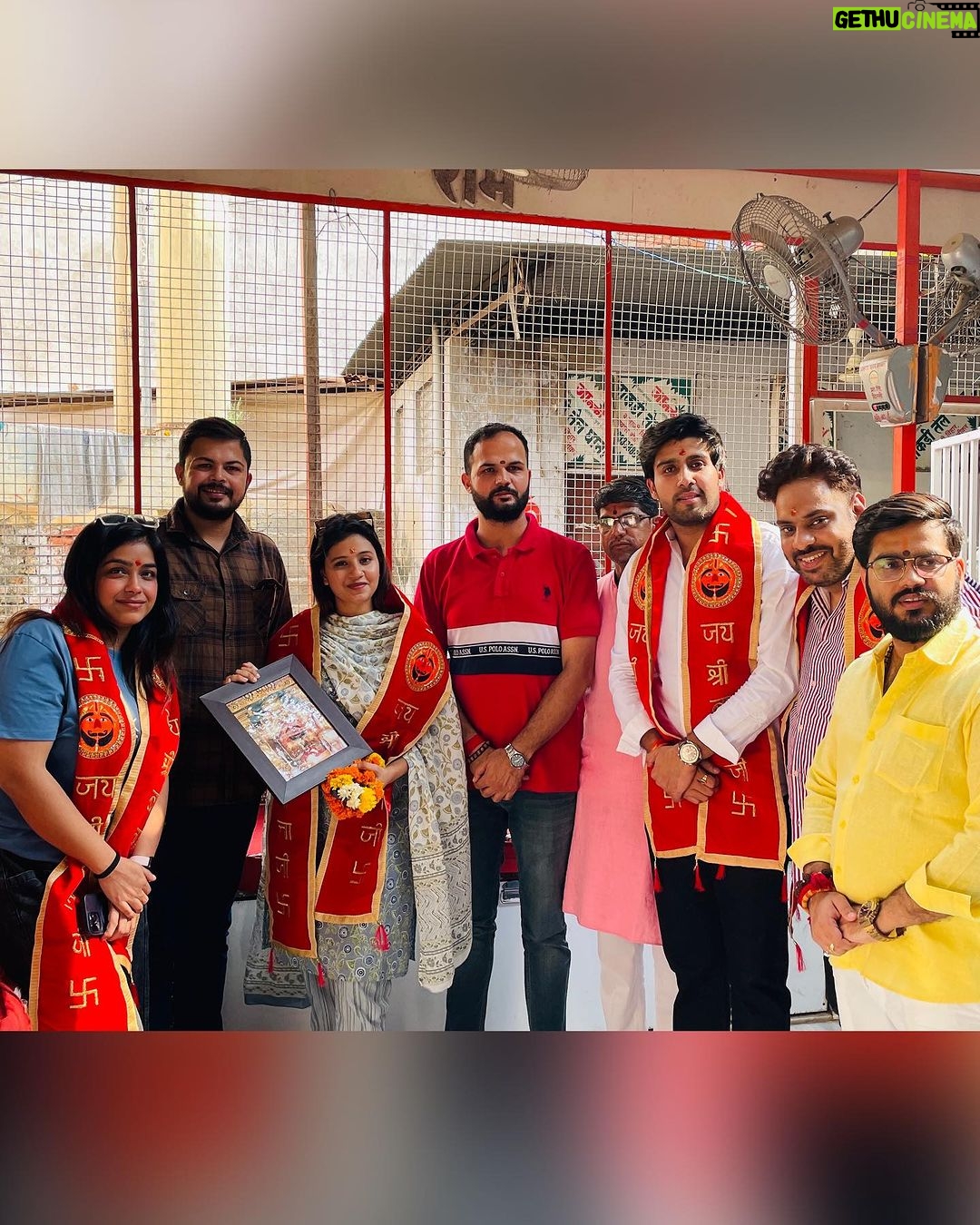 Anjali Arora Instagram - Jai Balaji🙏🏻🧿 (sukoon)🧿❤️ #salaar #salasarbalaji #darshan Salasar Balaji Temple